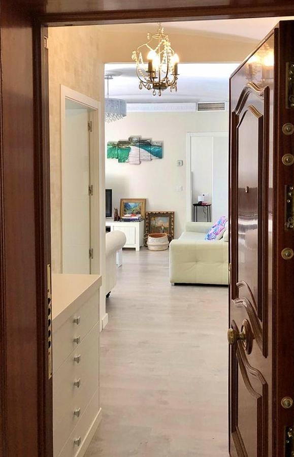 Apartamento A 50 Metros De La Playa Malagueta Con Vistas Al Mar Málaga Eksteriør billede