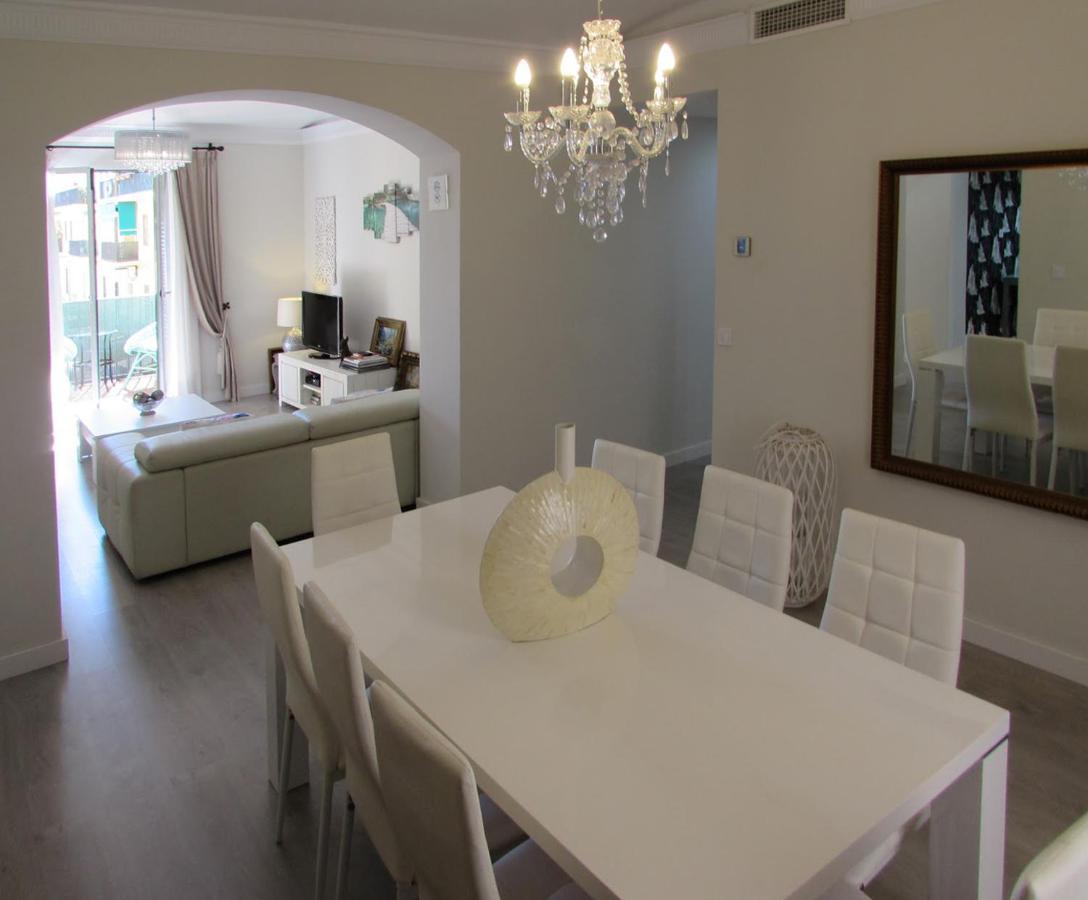 Apartamento A 50 Metros De La Playa Malagueta Con Vistas Al Mar Málaga Eksteriør billede