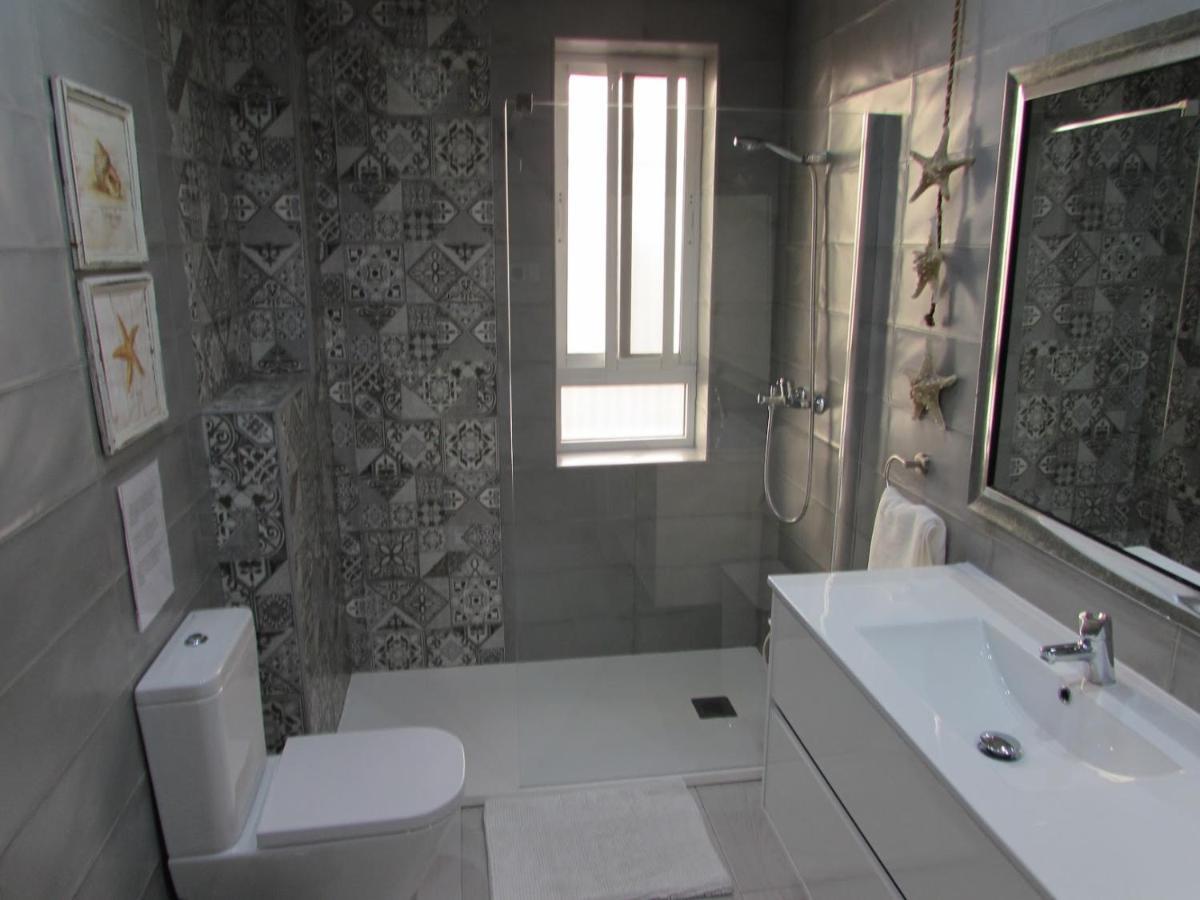 Apartamento A 50 Metros De La Playa Malagueta Con Vistas Al Mar Málaga Eksteriør billede