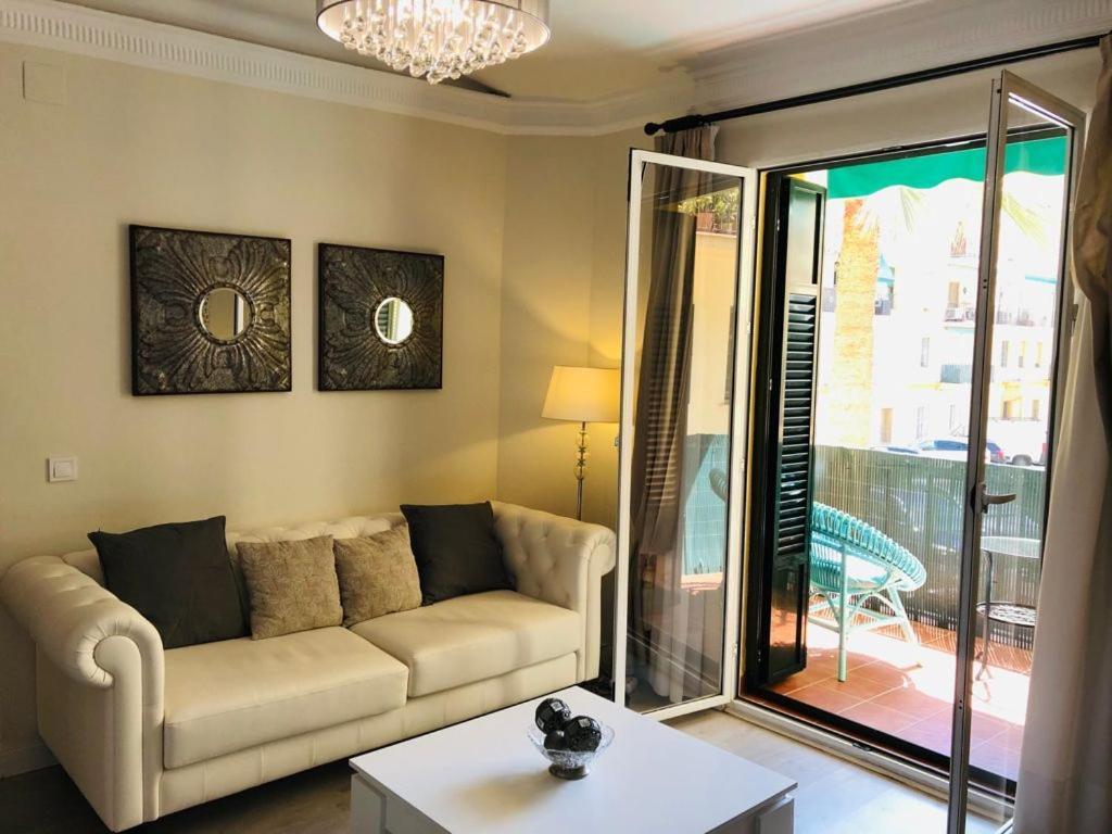 Apartamento A 50 Metros De La Playa Malagueta Con Vistas Al Mar Málaga Eksteriør billede